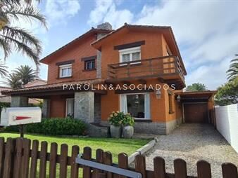 https://www.gallito.com.uy/casa-en-venta-de-5-dormitorios-en-penã­nsula-de-punta-del-e-inmuebles-23060701