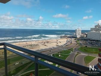 https://web5.gallito.com.uy/hermoso-departamento-en-venta-en-playa-brava-torre-imperi-inmuebles-25000418