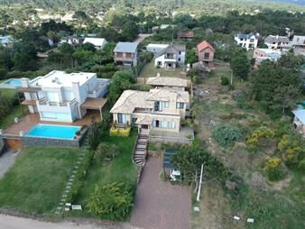 https://web5.gallito.com.uy/casa-en-punta-ballena-tio-tom-inmuebles-22909832