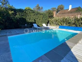 https://www.gallito.com.uy/casa-3-dormitorios-con-piscina-pinares-inmuebles-25668326