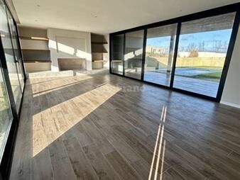 https://www.gallito.com.uy/casa-en-venta-en-barrio-privado-inmuebles-25895390