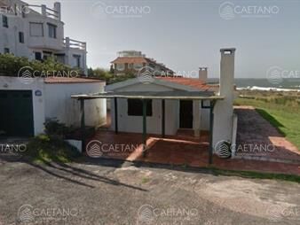 https://web5.gallito.com.uy/venta-casa-4-dormitorios-primera-lã­nea-montoya-la-barra-inmuebles-24049472
