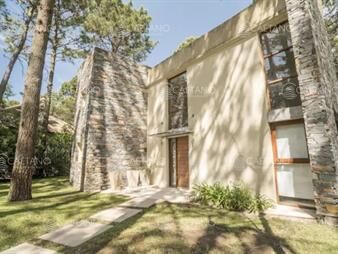https://web5.gallito.com.uy/venta-casa-complejo-solanas-5-dormitorios-inmuebles-25786445