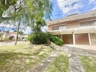 https://web5.gallito.com.uy/venta-hermosa-casa-3-dormitorios-2-baã±os-piriapolis-inmuebles-24863441
