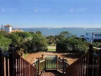 https://web5.gallito.com.uy/venta-casa-punta-ballena-con-espectacular-vista-al-mar-inmuebles-25934695