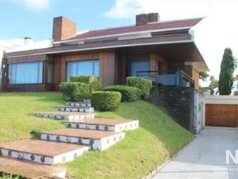 https://web5.gallito.com.uy/casa-en-venta-de-5-dormitorios-en-montevideo-inmuebles-25034867