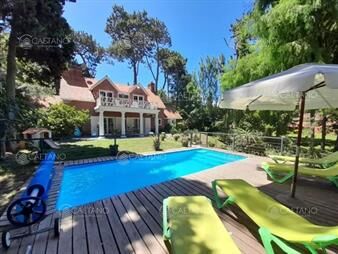 https://web5.gallito.com.uy/casa-en-venta-lugano-punta-del-este-5-dormitorios-inmuebles-25951805