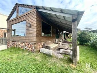 https://web5.gallito.com.uy/venta-cabaã±a-frente-al-mar-4-dormitorios-4-baã±os-inmuebles-25042667
