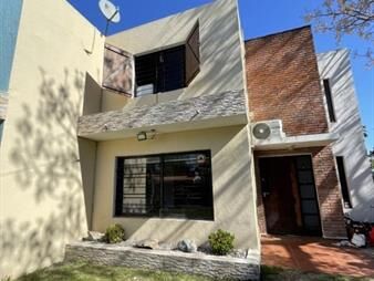 https://web5.gallito.com.uy/casa-concepto-minimalista-de-2-dormitorios-en-pinares-en-ve-inmuebles-25043058