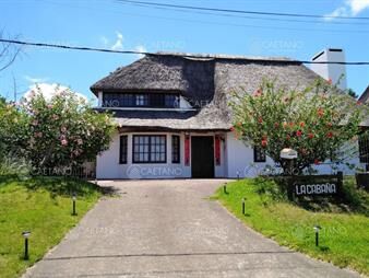 https://www.gallito.com.uy/venta-casa-6-dormitorios-punta-del-este-inmuebles-23531537
