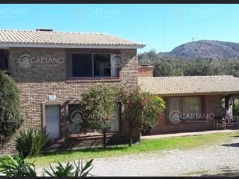 https://www.gallito.com.uy/venta-chacra-con-casa-5-dormitorios-piriapolis-inmuebles-25347221
