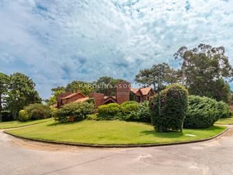 https://web5.gallito.com.uy/casa-en-venta-de-6-dormitorios-en-mansa-punta-del-este-inmuebles-25729862