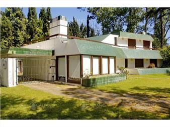 https://web5.gallito.com.uy/vendo-casa-5-dormitorios-con-piscina-primeras-paradas-play-inmuebles-22334475