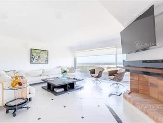 https://web5.gallito.com.uy/venta-duplex-4-dormitorios-playa-brava-punta-del-este-inmuebles-22264471