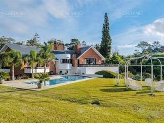 https://web5.gallito.com.uy/alquiler-temporal-casa-7-dormitorios-golf-playa-brava-pun-inmuebles-24245010