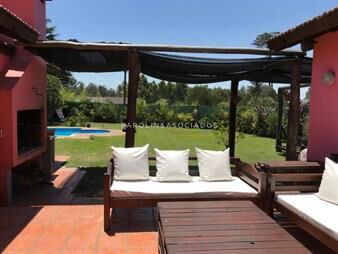 https://web5.gallito.com.uy/casa-en-venta-de-3-dormitorios-en-zona-marly-punta-del-est-inmuebles-19707387