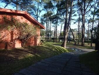 https://web5.gallito.com.uy/casa-en-venta-a-metros-del-mar-de-punta-del-este-inmuebles-24119591