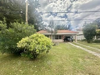 https://web5.gallito.com.uy/venta-casa-3-dormitorios-servicio-playa-mansa-punta-del-inmuebles-24613059