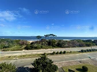 https://web5.gallito.com.uy/venta-penthouse-duplex-punta-del-este-primera-linea-playa-m-inmuebles-25985500