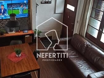 https://web5.gallito.com.uy/venta-casa-ph-2-dormitorios-en-tres-cruces-inmuebles-24614728