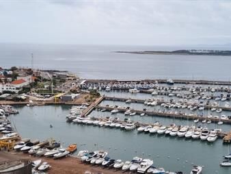 https://web5.gallito.com.uy/apartamento-en-venta-en-piso-alto-por-puerto-de-punta-del-e-inmuebles-24375743
