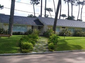 https://www.gallito.com.uy/casa-punta-del-este-inmuebles-18176100