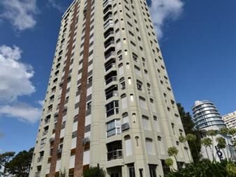 https://www.gallito.com.uy/apartamento-en-punta-del-este-3-dormitorios-y-terraza-co-inmuebles-24245308