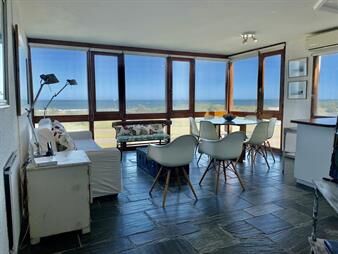 https://www.gallito.com.uy/apartamento-primera-linea-playa-brava-2-dormitorios-y-ga-inmuebles-25643783