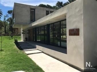 https://web5.gallito.com.uy/espectacular-casa-en-alquiler-laguna-blanca-inmuebles-26008160