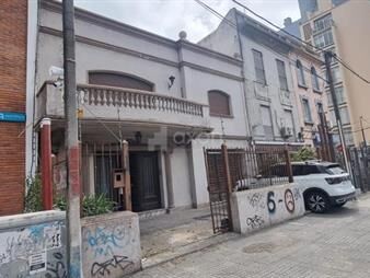 https://web5.gallito.com.uy/venta-casa-tres-cruces-ideal-para-desarrollo-inmuebles-24480613