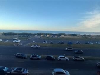https://www.gallito.com.uy/apartamento-en-playa-brava-inmuebles-24996452