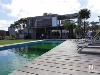 https://web5.gallito.com.uy/vende-casa-en-rincã³n-del-indio-punta-del-este-de-3-dormi-inmuebles-26039902