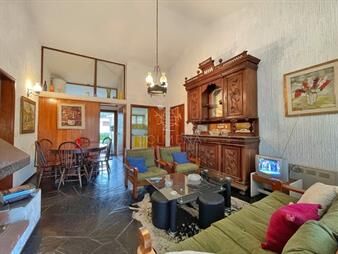 https://web5.gallito.com.uy/amplio-apartamento-con-parrillero-en-venta-2-dormitorios-2-inmuebles-25088931