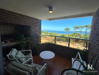 https://www.gallito.com.uy/apartamento-de-4-dormitorios-en-playa-mansa-punta-del-este-inmuebles-26015929