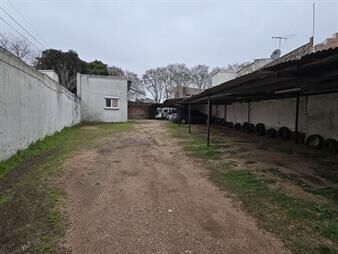https://web5.gallito.com.uy/gran-renta-asegurada-con-cocheras-en-zona-barrial-y-tranqui-inmuebles-26055699