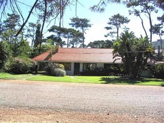 https://www.gallito.com.uy/venta-casa-3-dormitorios-punta-del-este-inmuebles-24931976