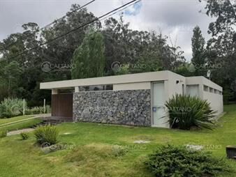 https://web5.gallito.com.uy/moderna-casa-en-excelente-estado-en-rincã³n-del-indio-inmuebles-19065230
