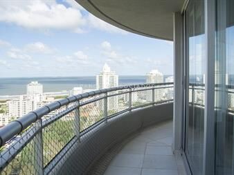 https://web5.gallito.com.uy/apartamento-en-venta-en-edificio-ocean-drive-punta-del-est-inmuebles-20357136