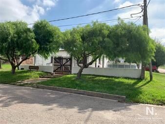https://web5.gallito.com.uy/venta-de-casa-esquinera-maldonado-venta-3-dormitorios-inmuebles-23804737