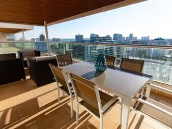 https://web5.gallito.com.uy/excelente-apartamento-en-venta-en-icon-brava-tower-punta-d-inmuebles-18626198