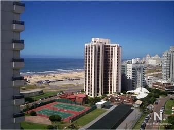https://web5.gallito.com.uy/apartamento-de-2-dormitorios-en-edificio-torre-marina-pun-inmuebles-24990452