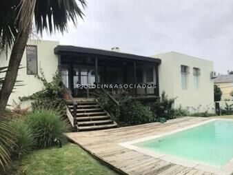 https://web5.gallito.com.uy/casa-en-venta-de-3-dormitorios-ubicada-en-manantiales-punt-inmuebles-19497699