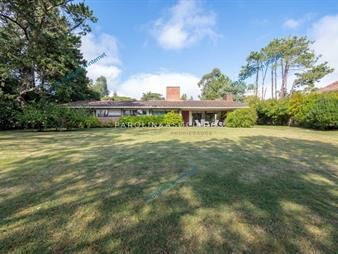 https://web5.gallito.com.uy/casa-en-venta-de-4-dormitorios-en-golf-punta-del-este-inmuebles-24372137