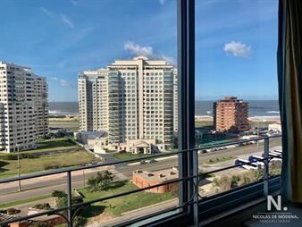 https://web5.gallito.com.uy/apartamento-de-dos-dormitorios-en-venta-playa-mansa-inmuebles-25033399