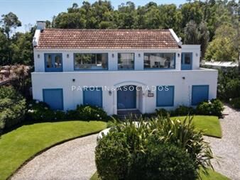 https://web5.gallito.com.uy/hermosa-casa-en-venta-de-5-dormitorios-en-solanas-punta-de-inmuebles-22563688