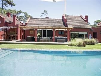 https://web5.gallito.com.uy/casa-en-venta-de-6-dormitorios-en-la-barra-punta-del-este-inmuebles-25438041