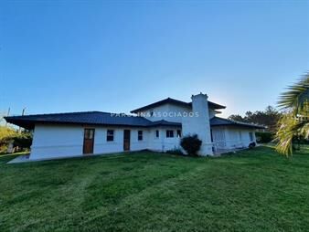 https://www.gallito.com.uy/casa-en-venta-de-4-dormitorios-en-mansa-punta-del-este-inmuebles-25398149
