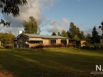 https://www.gallito.com.uy/chacra-en-manantiales-de-4-dormitorios-en-venta-inmuebles-26039642