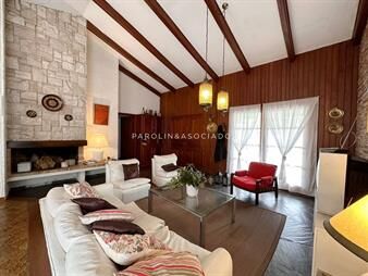 https://web5.gallito.com.uy/casa-de-3-dormitorios-dependencia-de-servicio-en-venta-en-inmuebles-26096189