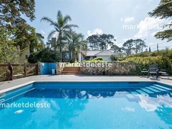 https://web5.gallito.com.uy/casa-en-playa-mansa-inmuebles-25367656
